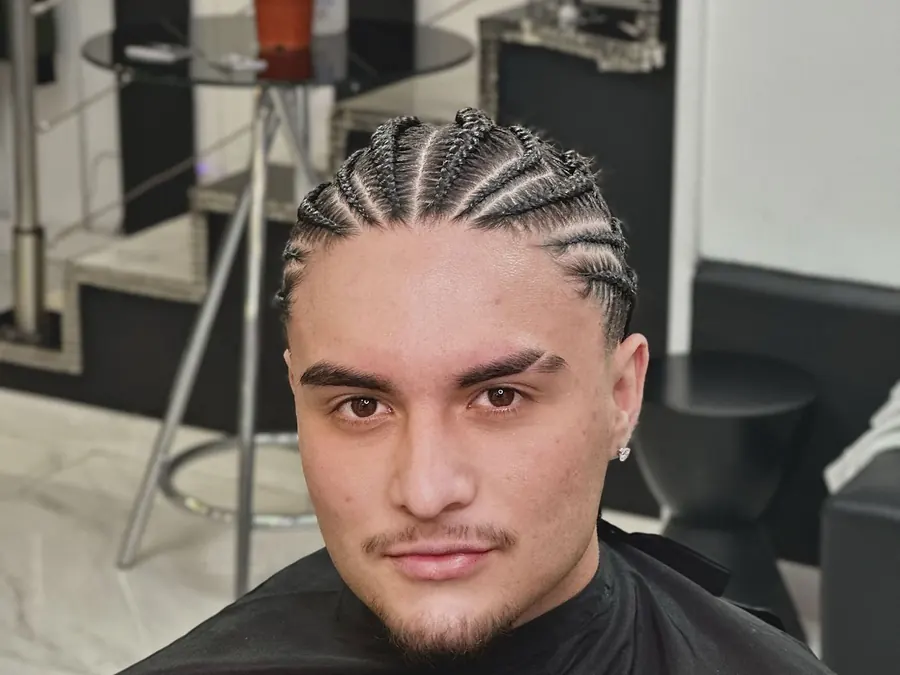 Trenzas pegadas hechas en Black & White VIP